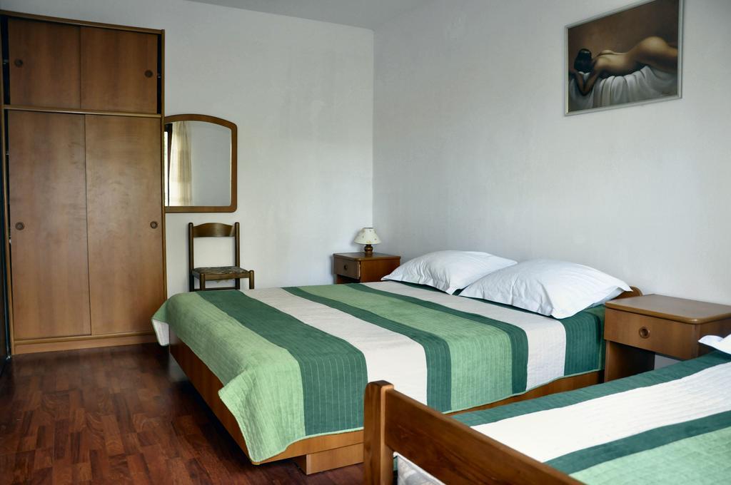 Apartments Vukelic Starigrad Paklenica Εξωτερικό φωτογραφία