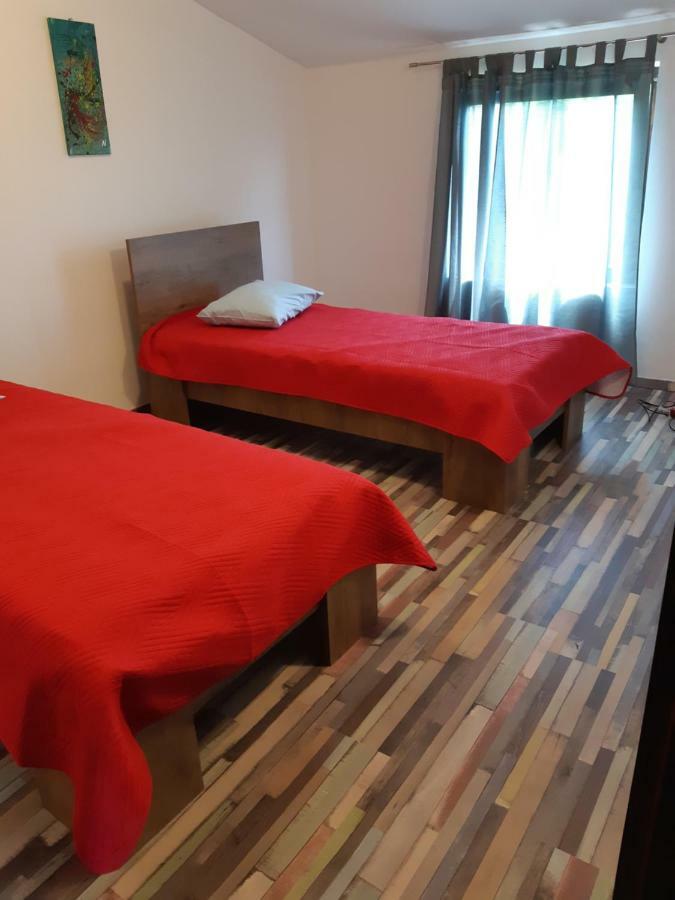 Apartments Vukelic Starigrad Paklenica Εξωτερικό φωτογραφία