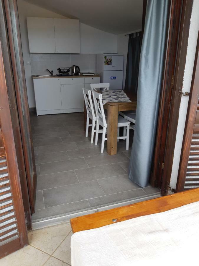 Apartments Vukelic Starigrad Paklenica Εξωτερικό φωτογραφία